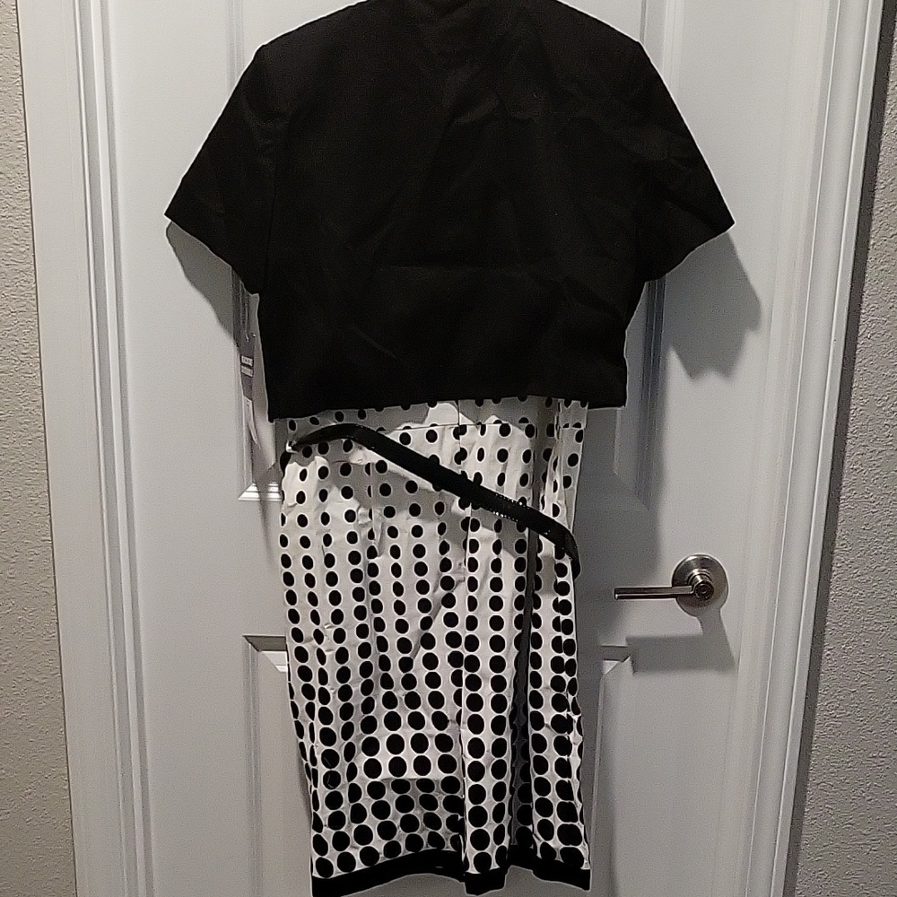 Studio I Elegant Black and White Ensemble - Picture 3 of 5